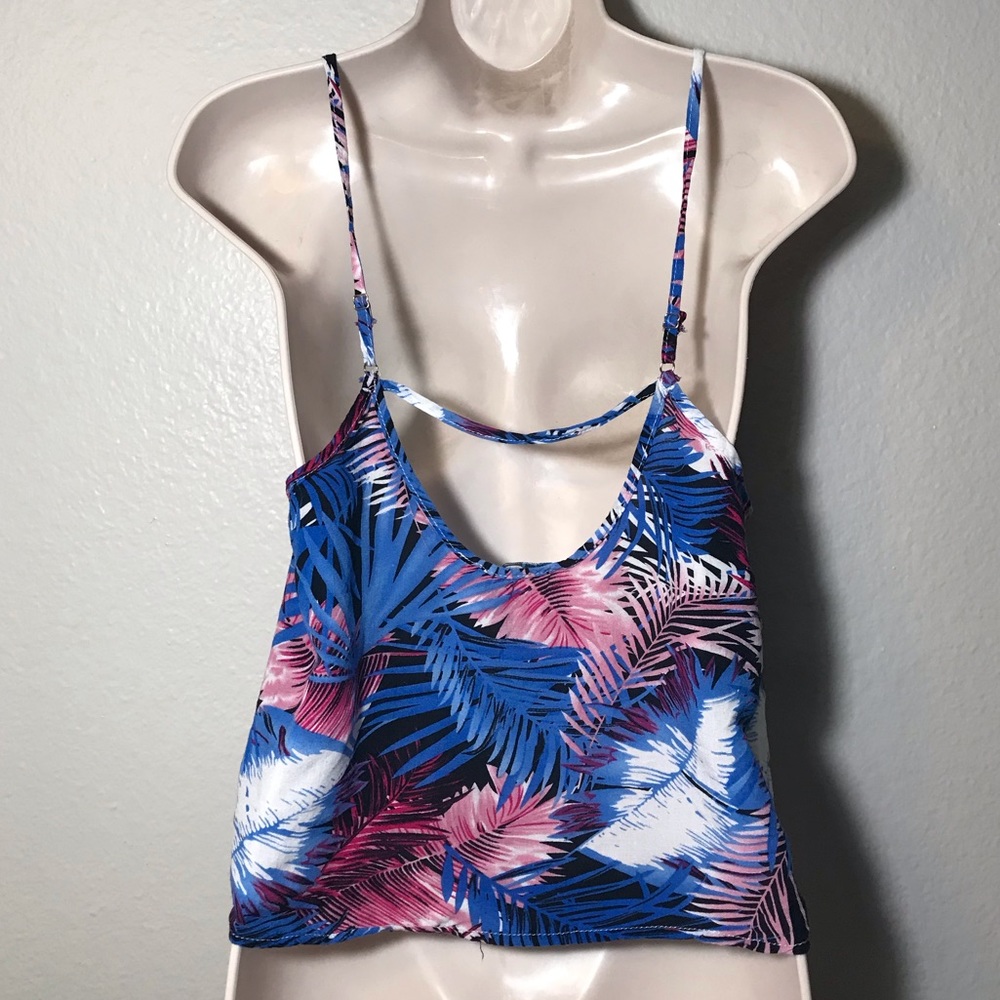 Cecico multi colored Leaf Print flowy crop top - Picture 2 of 7